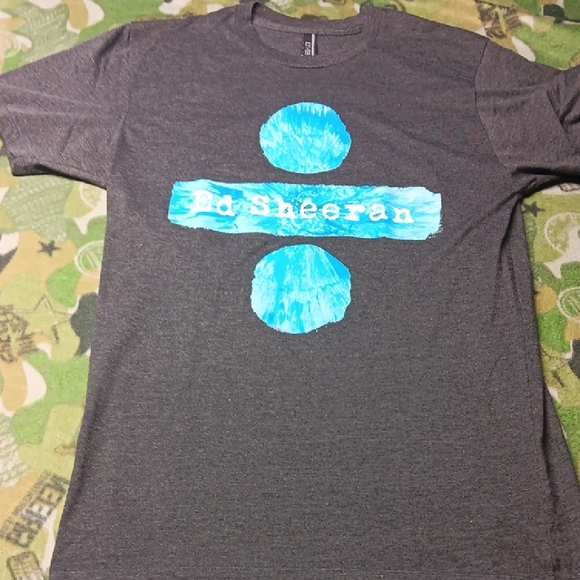 Ei-Lo Other - Ed Sheeran Medium Atlanta 2018 Concert Tee